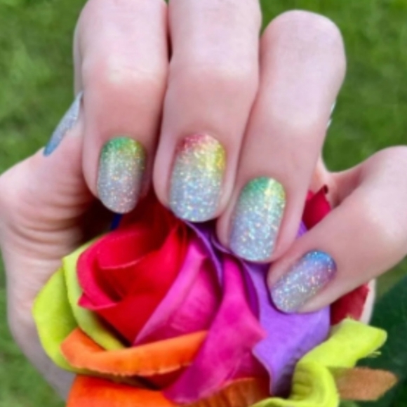 Color Street Throwing Shade - Picture 4 of 8